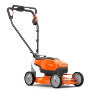 Zijaanzicht van een Husqvarna grasmaaier op batterijen.