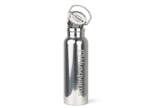 Vue de face d’une gourde en acier inoxydable arborant la marque Husqvarna et un couvercle rabattable.