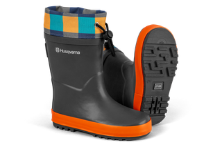 Vista frontal e traseira das botas de borracha com sola texturizada da marca Husqvarna.