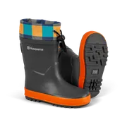 Vista frontal e traseira das botas de borracha com sola texturizada da marca Husqvarna.