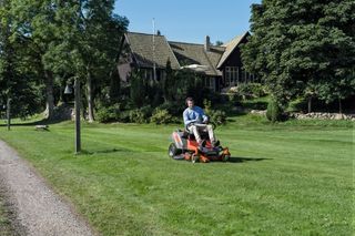 Trattorino rasaerba Zero-Turn Husqvarna Z560X