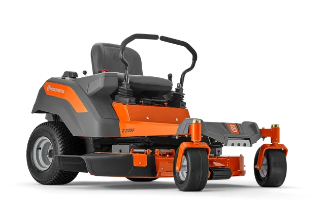 Zijaanzicht van een Husqvarna zitmaaier met een maaidek.